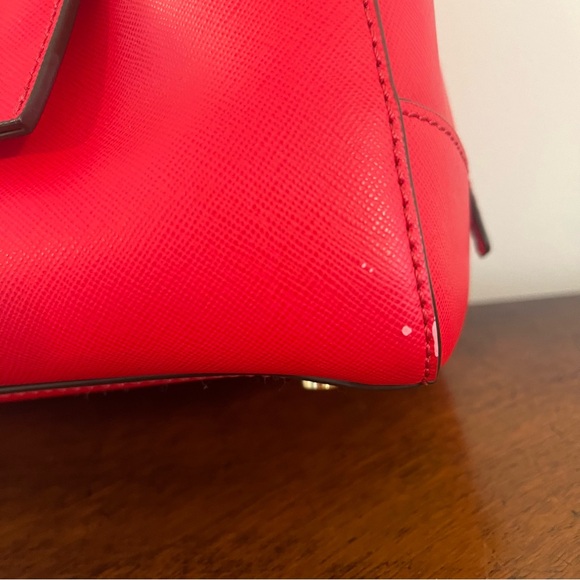 Tory Burch Robinson Middy Satchel Saffiano Leather in Carnival - Picture 6 of 15